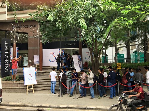 Smartphone lovers and attendees at OnePlus 3 launch in Bangalore